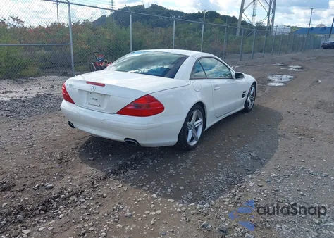 2005 Mercedes-Benz Sl 500 z USA, uszkodzony, nr VIN WDBSK75F25F092398